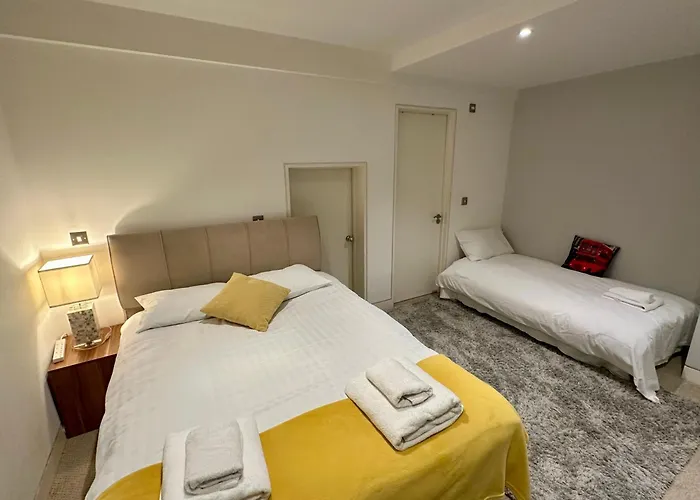 Central Cosy Studio Apartments
